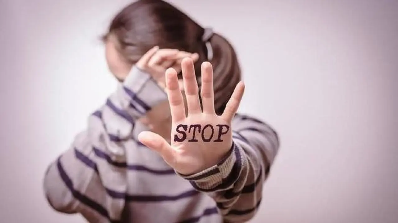 Siswi SMP di Surabaya Jadi Korban Perundungan 7 Remaja, Diduga Dipicu Persoalan Asmara Siswi SMP di Surabaya Jadi Korban Perundungan 7 Remaja, Diduga Dipicu Persoalan Asmara