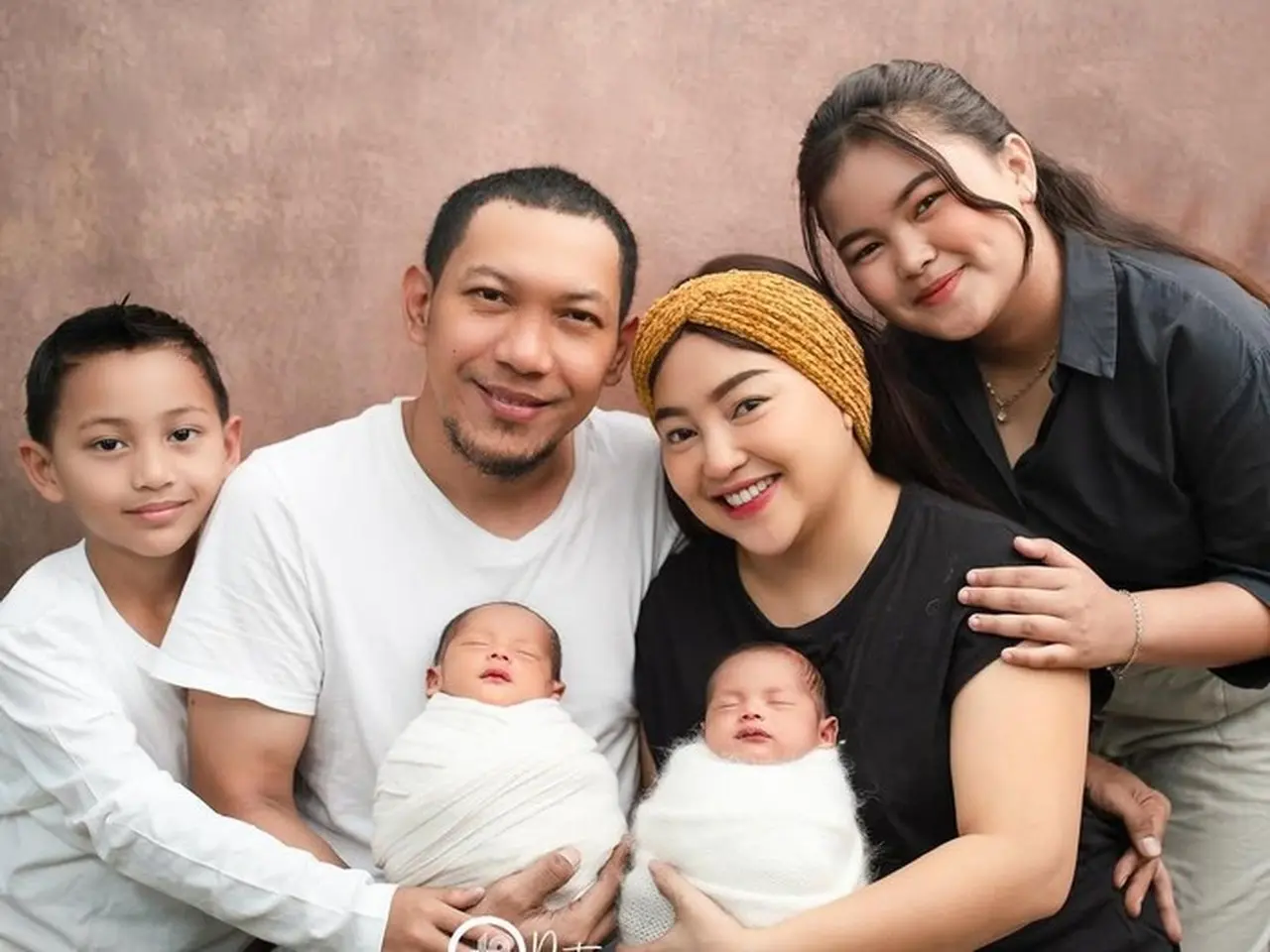 Ajie Darmaji Pastikan Warisan Mpok Alpa Dibagi Rata untuk Keempat Anaknya Ajie Darmaji Pastikan Warisan Mpok Alpa Dibagi Rata untuk Keempat Anaknya