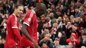 Ibrahima Konaté Cetak Gol Perdana Pasca Kehilangan Ayah, Air Mata Pecah di Anfield