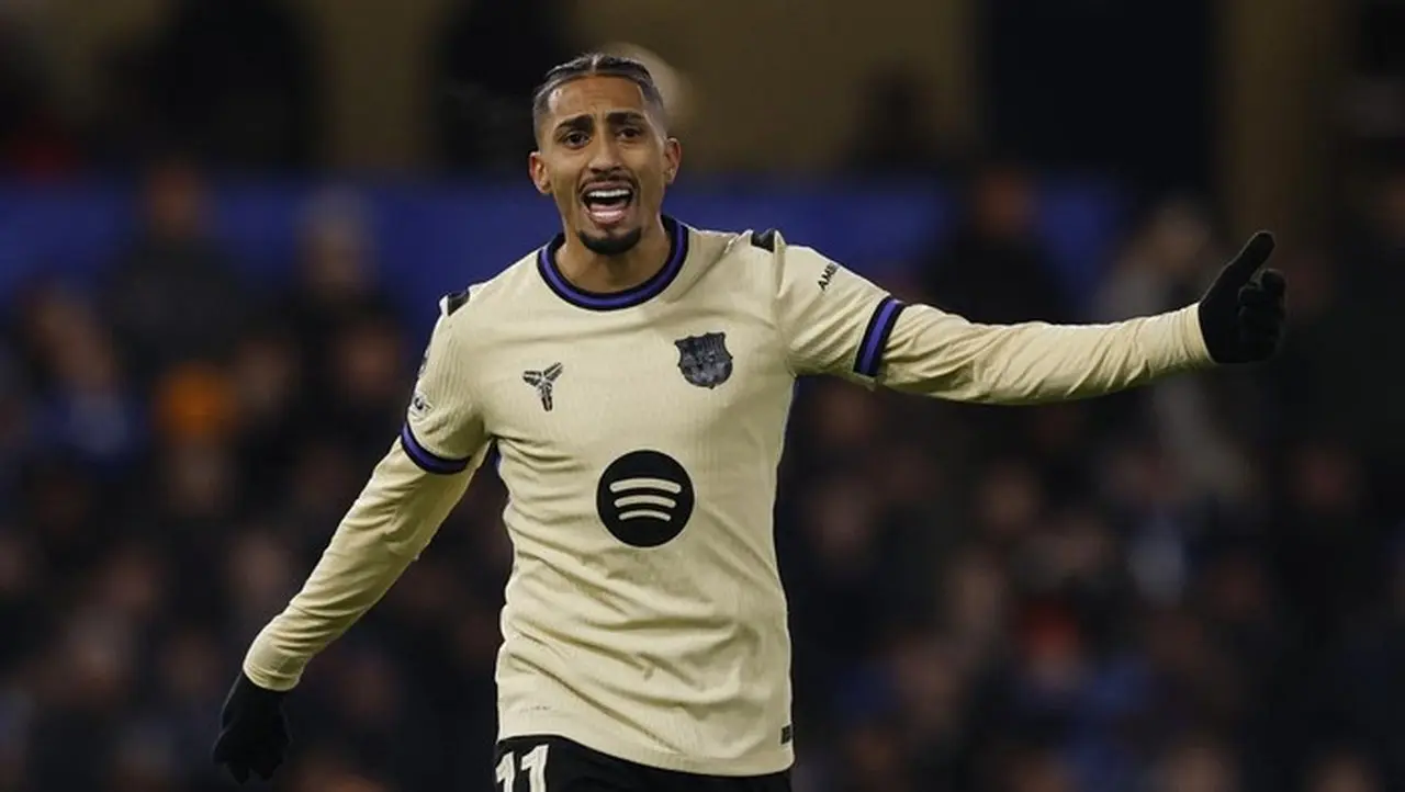 Raphinha Diragukan Tampil di Semifinal Copa del Rey: Barcelona Tunggu Kondisi 100 Persen