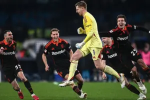 Como Ukir Sejarah Lolos ke Semifinal Coppa Italia, Napoli Tersingkir Dramatis