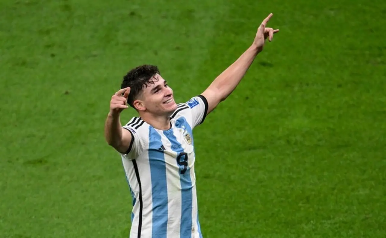 Julian Alvarez, Satu-satunya Pemain Argentina Tanpa Tato: Ini Alasannya