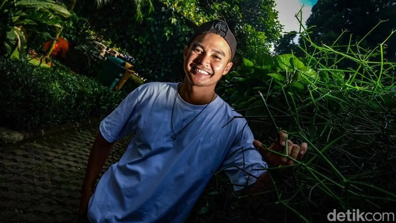 Lolos Sertifikasi Pembimbing Haji, Aiman Ricky Akui Dilema Karier Artis Lolos Sertifikasi Pembimbing Haji, Aiman Ricky Akui Dilema Karier Artis