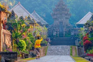 Bali Pariwisata: Mengapa Potensi Fiskal Masih Terbuang Sia-Sia?