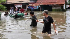 Banjir Banggai Sulteng – 22 Rumah Terendam, 3 KK Mengungsi