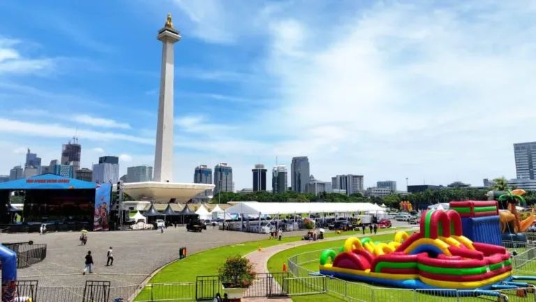 Bazar Rakyat Monas – Inisiatif Presiden Prabowo Bantu Keluarga Jakarta 2026 Bazar Rakyat Monas – Inisiatif Presiden Prabowo Bantu Keluarga Jakarta 2026