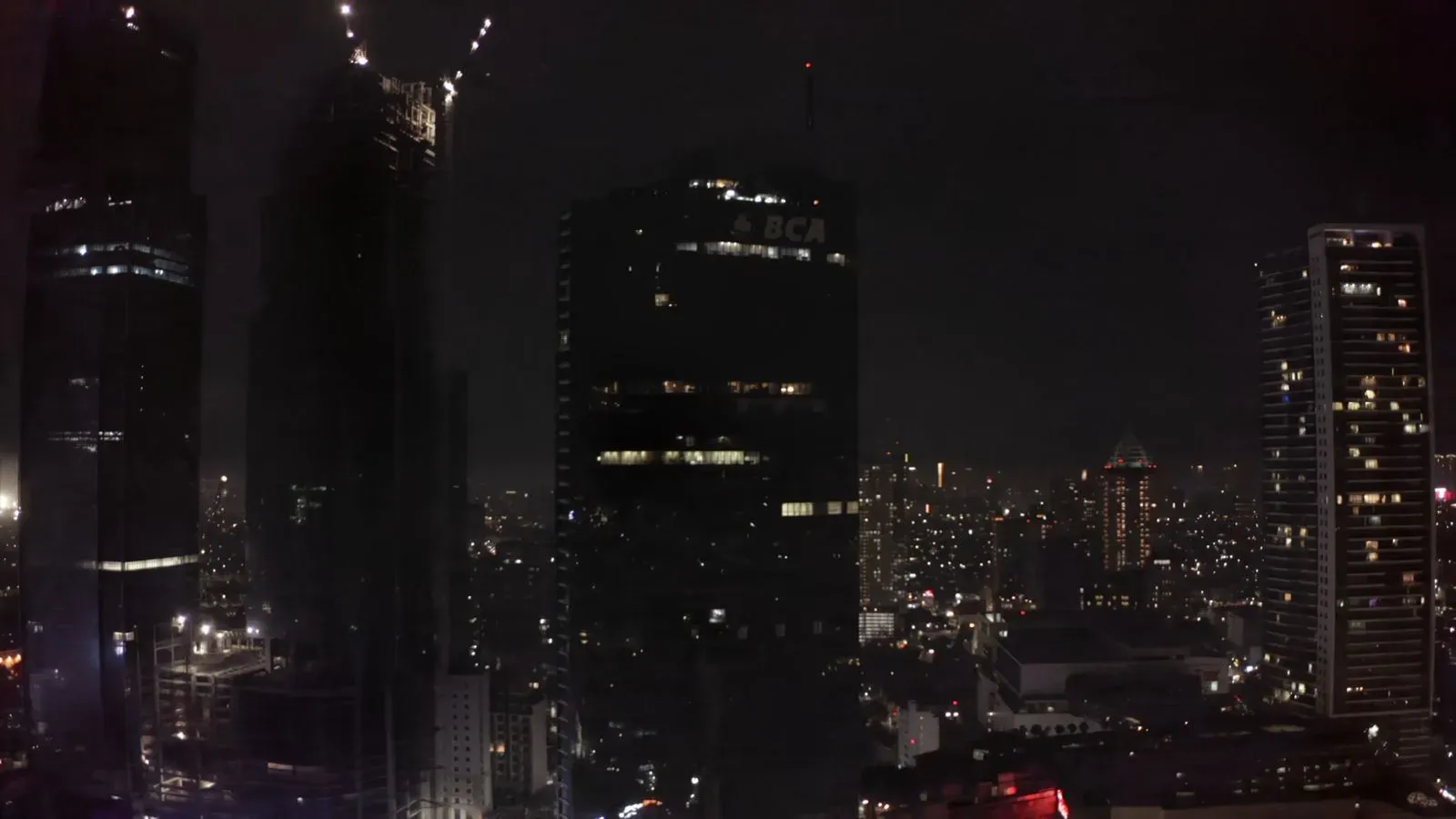 BCA Ikut Earth Hour 2026: Komitmen Hemat Energi untuk Iklim Berkelanjutan