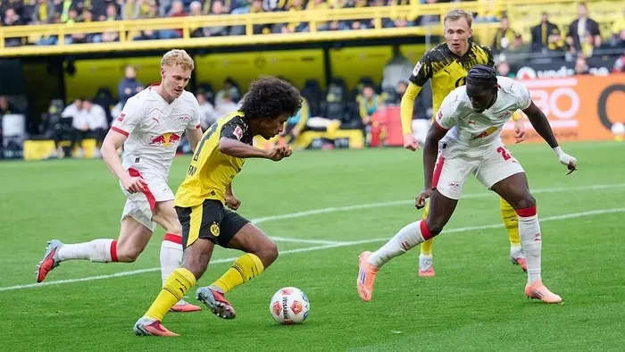 Dortmund Gagal Kudeta Bayern Munich Usai Imbang Lawan Leipzig