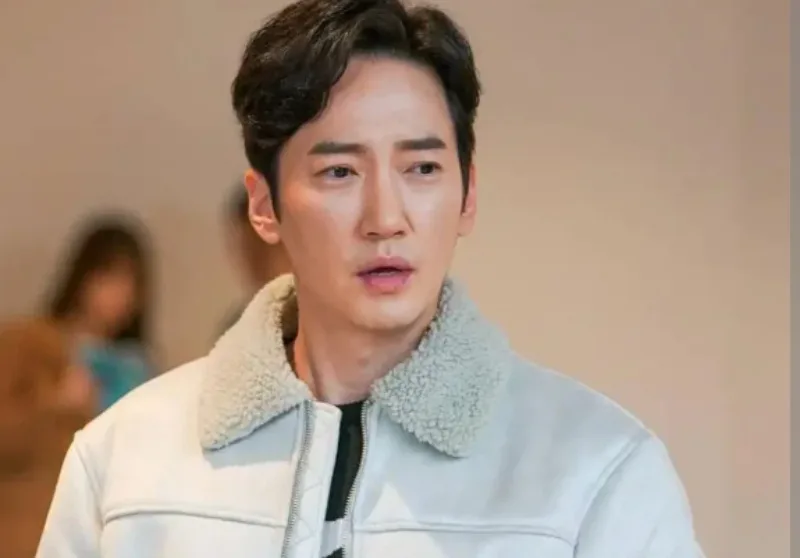 Duka Mendalam, Aktor Lee Sang Bo Bintang ‘Private Lives’ Meninggal Duka Mendalam, Aktor Lee Sang Bo Bintang ‘Private Lives’ Meninggal