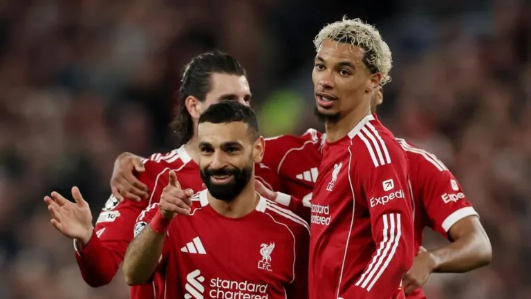 Ekitike Disebut Bisa Gantikan Salah di Liverpool Ekitike Disebut Bisa Gantikan Salah di Liverpool