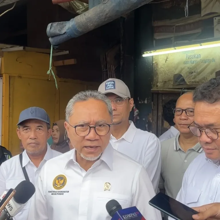 Harga Plastik Melonjak – Zulhas Jelaskan Penyebab dan Solusi Harga Plastik Melonjak – Zulhas Jelaskan Penyebab dan Solusi