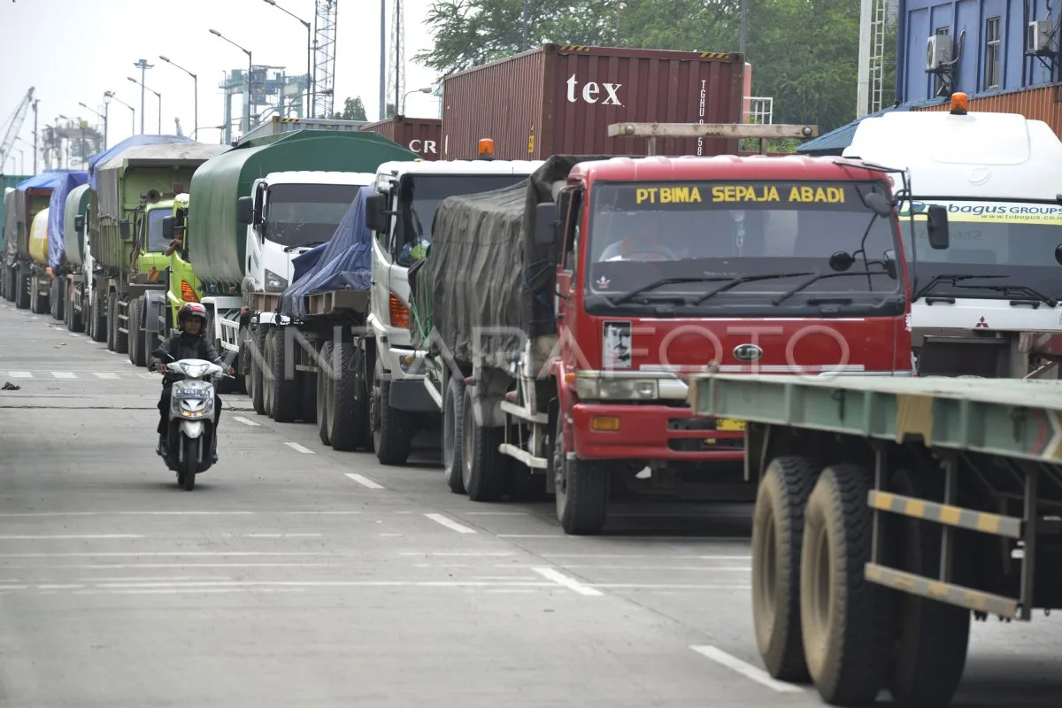 Kemacetan Tanjung Priok: DKI Gratiskan Lahan 5 Ha Kemacetan Tanjung Priok: DKI Gratiskan Lahan 5 Ha