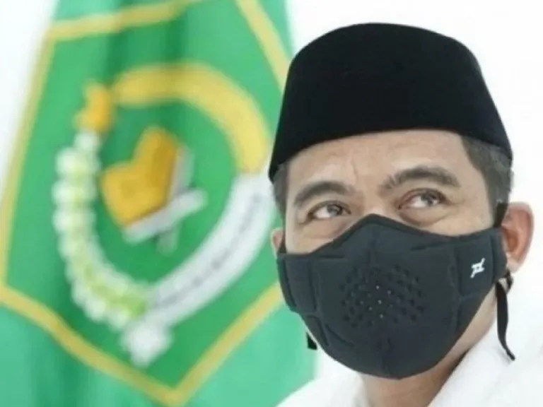 Ketua Umum Kesthuri Serahkan US$406 Ribu ke Stafsus Menag Ketua Umum Kesthuri Serahkan US$406 Ribu ke Stafsus Menag