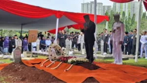 Pemakaman Militer Juwono Sudarsono – Upacara Khidmat di TMP Kalibata