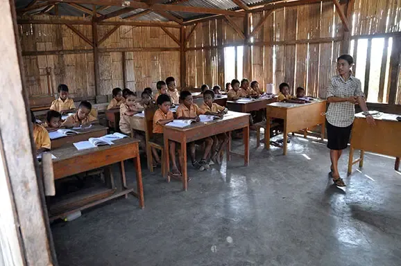 Pungli Guru di Daerah 3T: Kebisuan Massal yang Harus Diputus