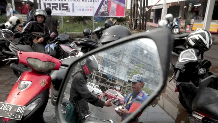 MBG dan Koperasi Merah Putih Bisa Capai Pertumbuhan 8%?